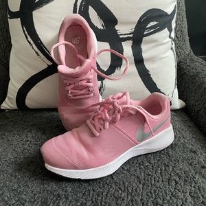 Nike Girls Sneakers 3.5Y